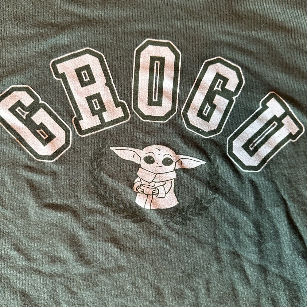 Green Grogu Graphic lightweight hoodie